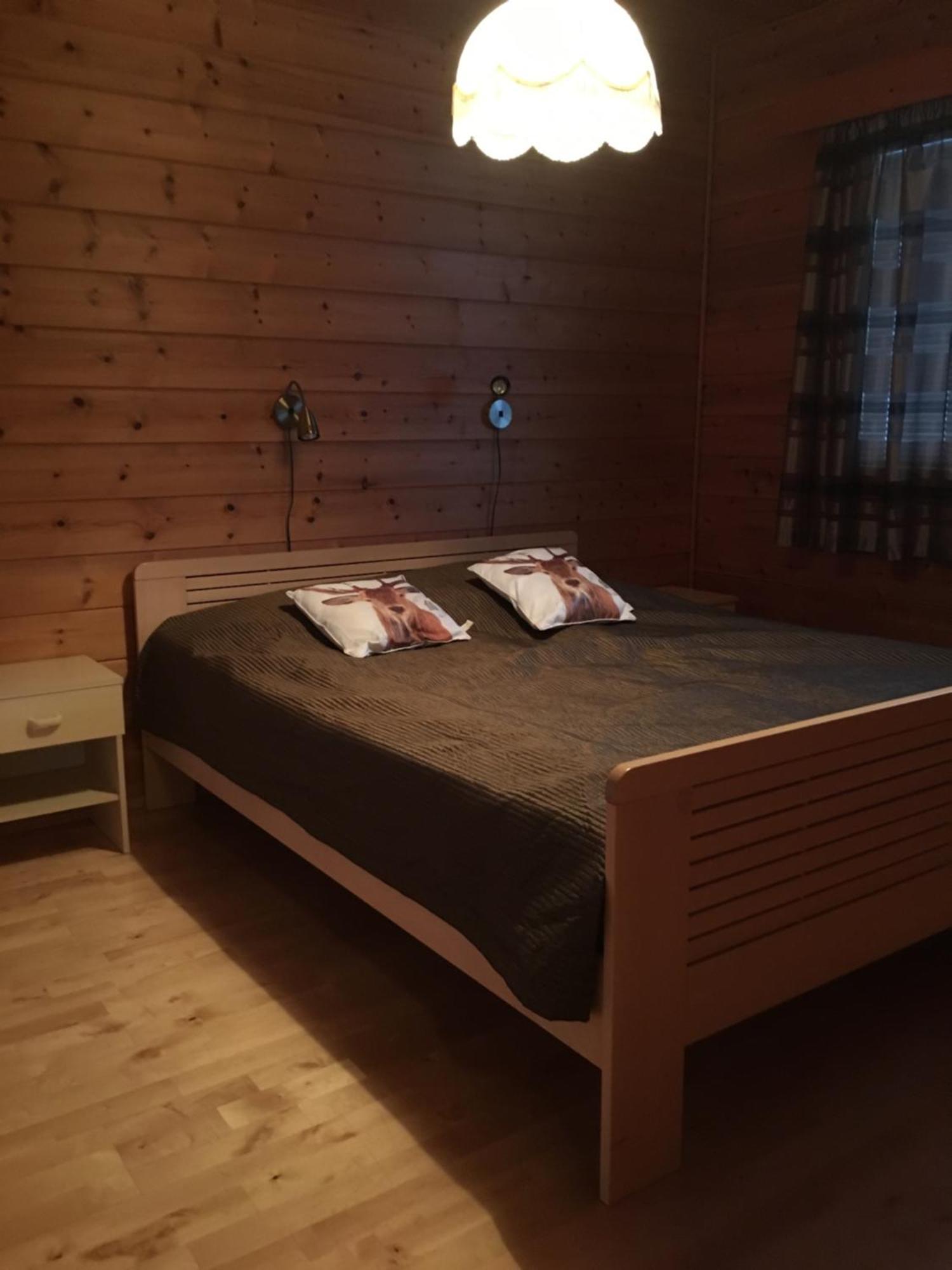 Paljakka Moekit Kotila Rom bilde